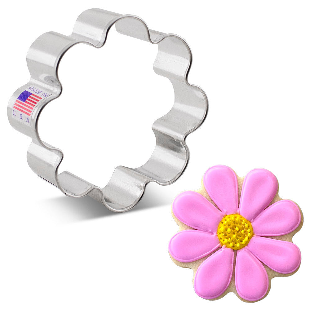 Small Flower Cookie Cutter 3″