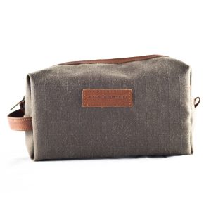 Waxed Canvas Dopp Kit – Brown