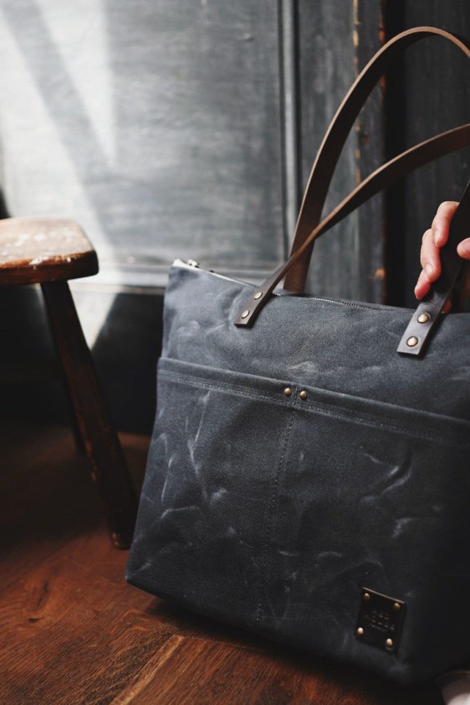 The Medium Zip Tote – Waxed Canvas Bag