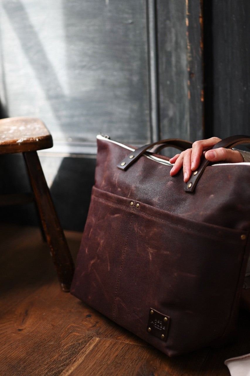 The Medium Zip Tote – Waxed Canvas Bag - Image 3