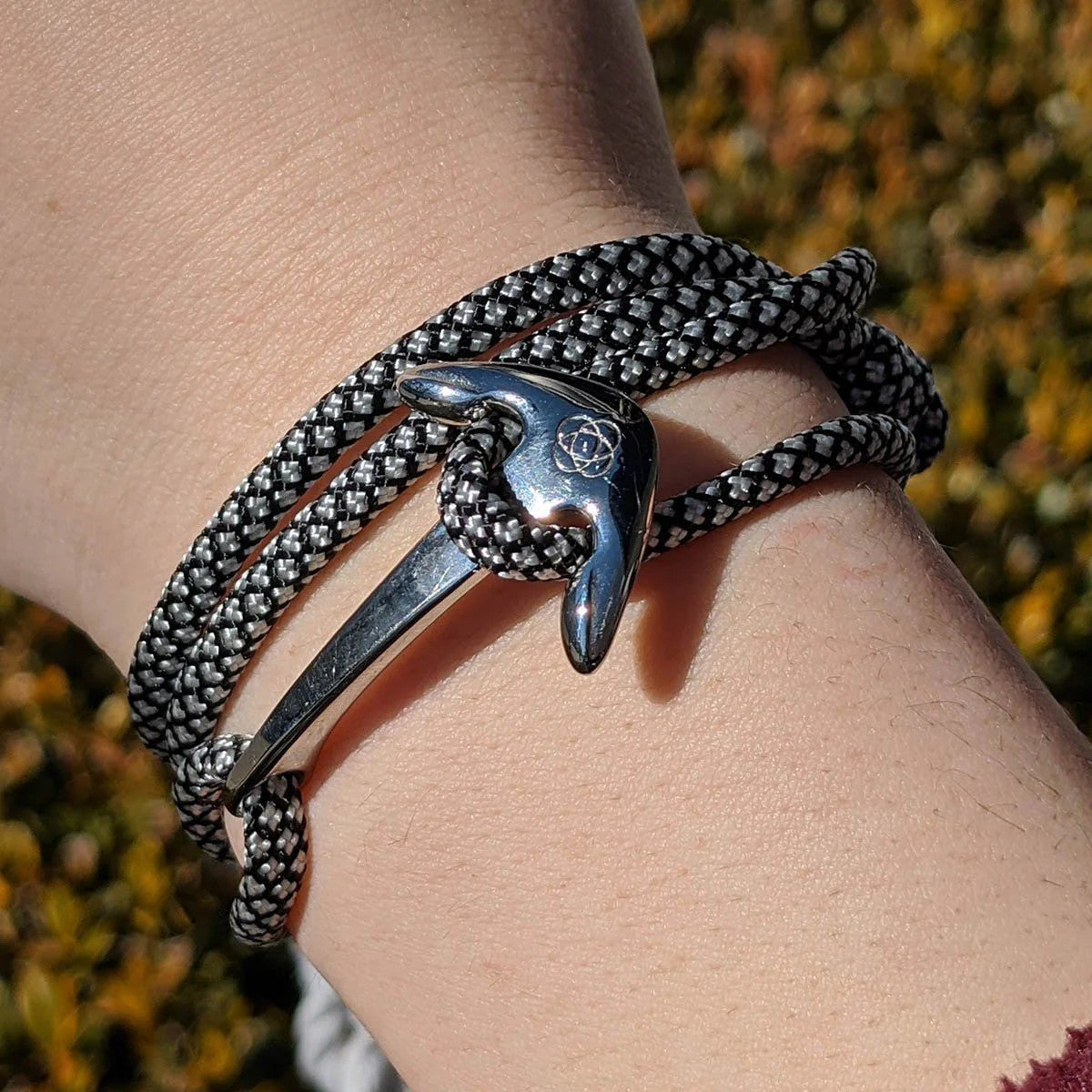 Adjustable Anchor Wrap Bracelet – Black Diamond - Image 3
