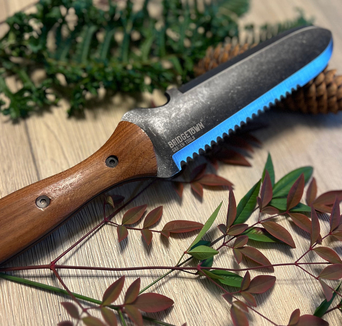 Essential Hori Hori Japanese Gardening Knife - Image 7